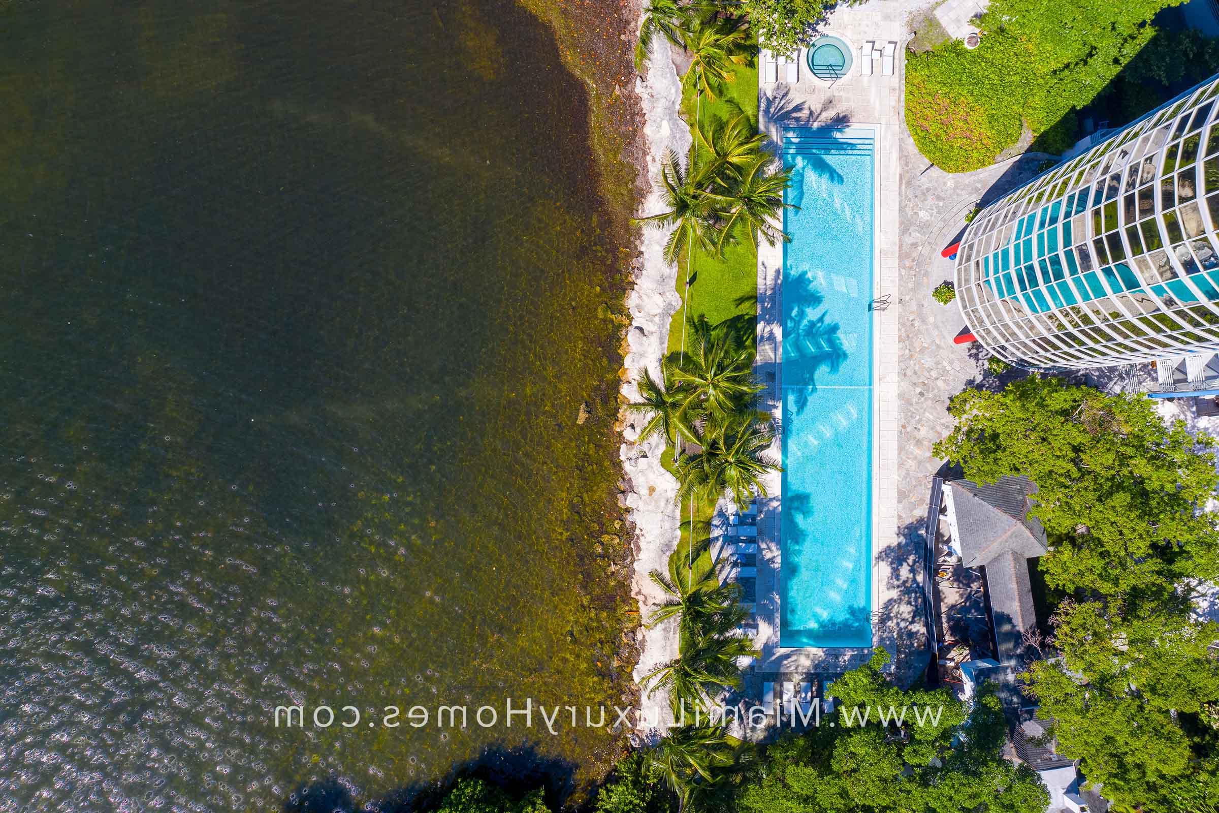 Atlantis on Brickell Pool